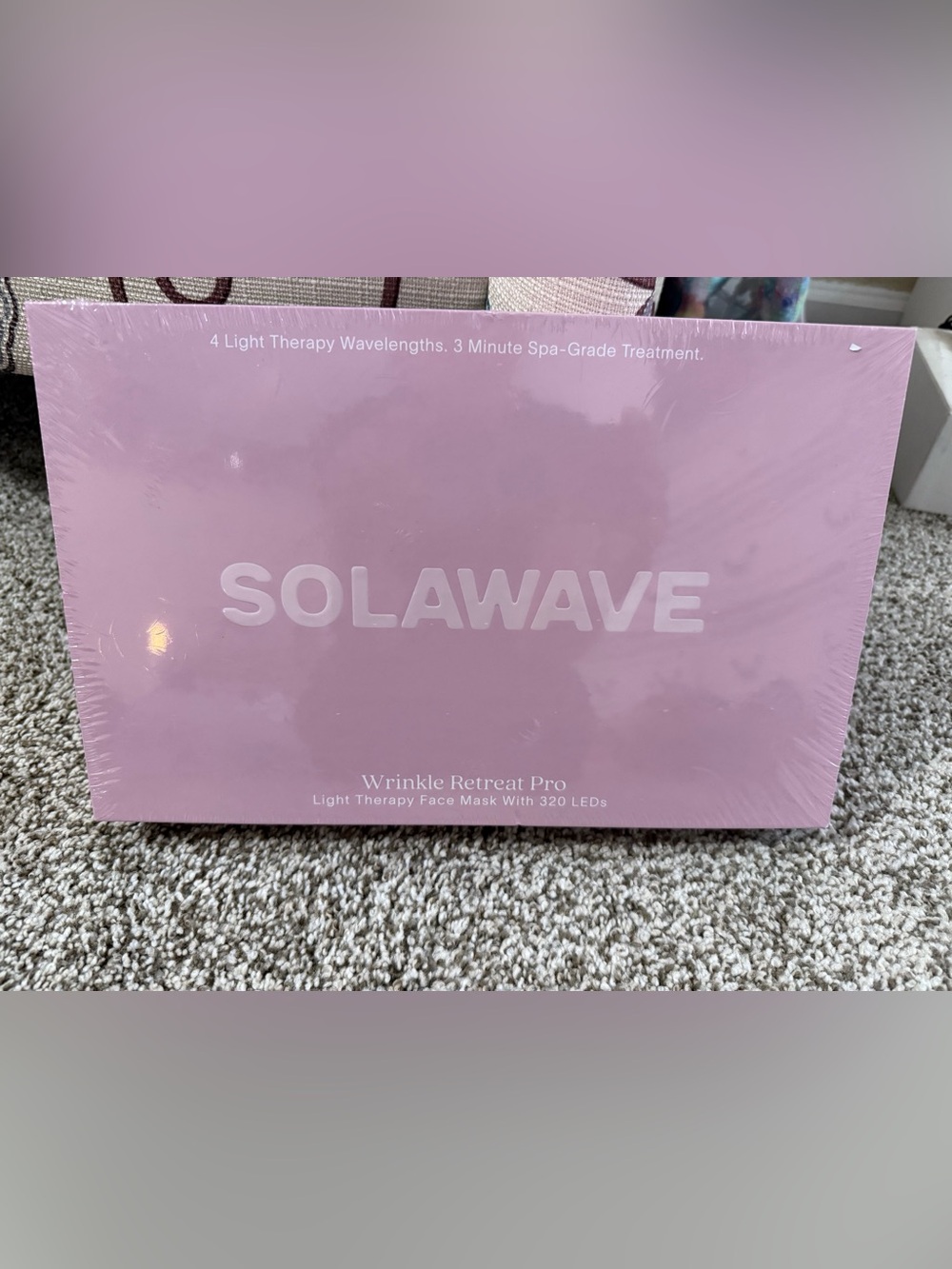 SOLAWAVE Wrinkle Retreat Pro Light 320 LED Therapy Face Mask - Pink/ brand new